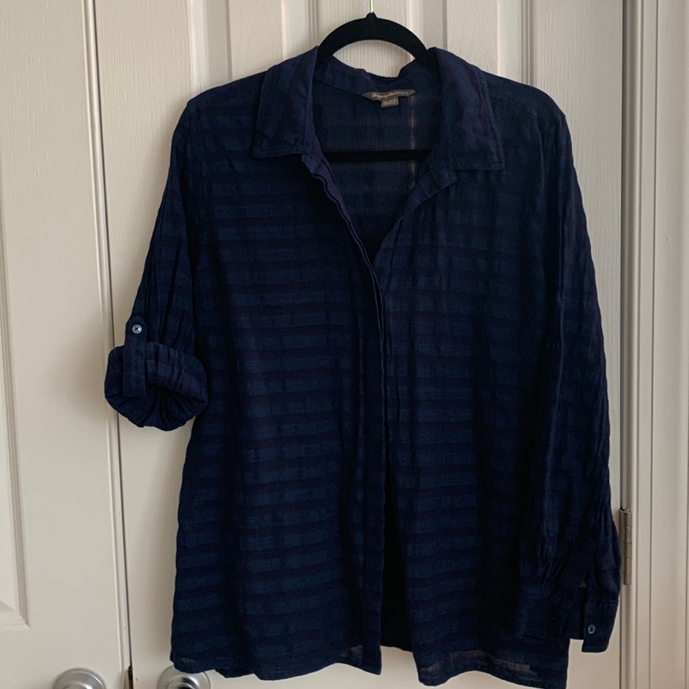Like new Tommy Bahama button down shirt with rolled sleeves